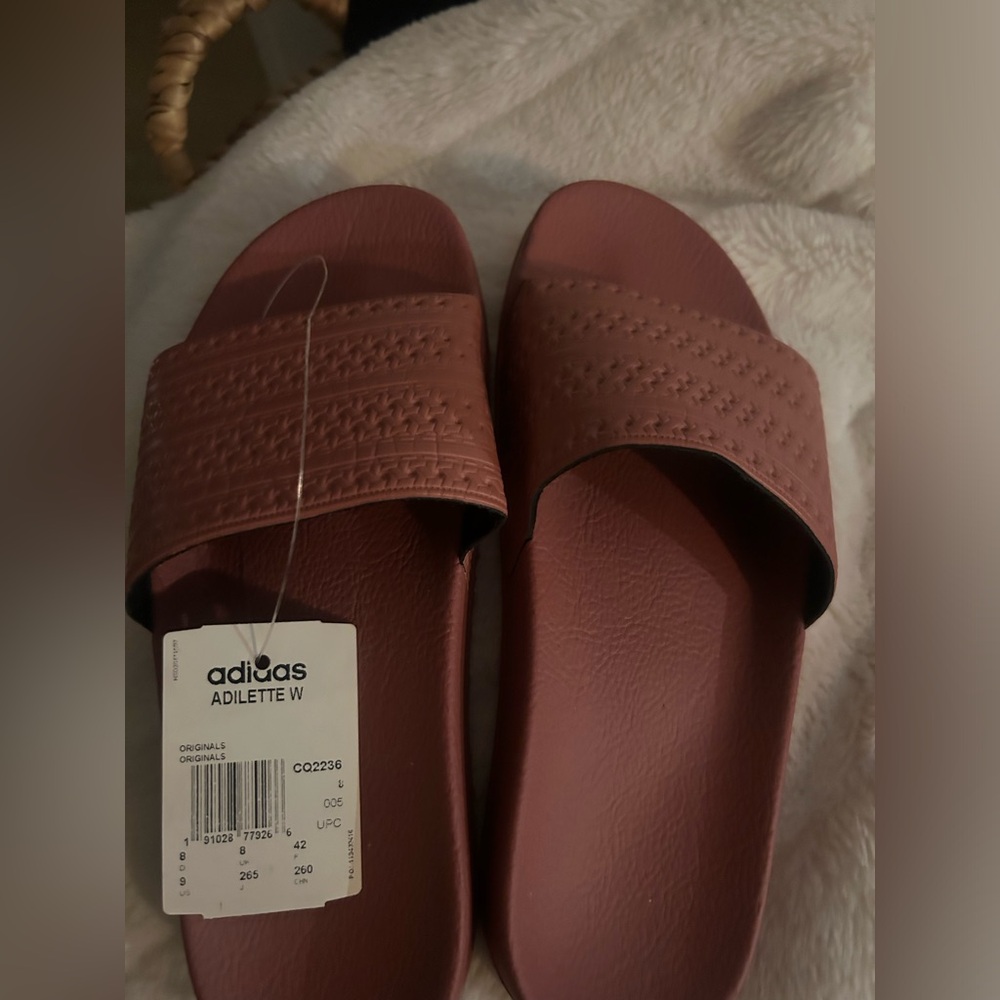Adidas Women's Adilette Sandals - deep mauve colour